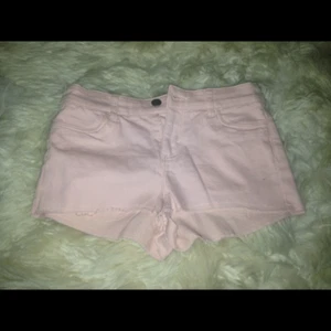 Divided girls pink teen size shorts size 4 - Picture 1 of 3