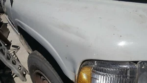 2002 RAM 2500 Fender Right Passenger IN WHITE ONLY LOCAL PICKUPS PLEASE - Picture 1 of 5