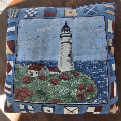 Almohada estilo punta de aguja tapiz faro náutico mar costero 17x17 de colección Foto 1 de 2