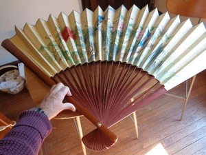 Vintage XL Hand-Painted Asian Folding Wall Hanging Fan - Picture 1 of 10
