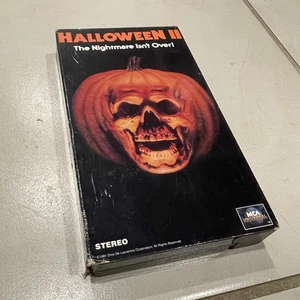 Halloween II VHS 1981 Horror Movie John Carpenter Michael Myers MCA Universal 2 - Picture 1 of 8