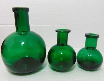 3 Sizes of Green "Globe" Lavender Water / Scent Bottles c1910 - Image 1 of 3
