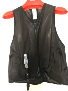 Helite HELD clip-in Motorcycle Tethered Airbag Vest - Picture 1 of 7