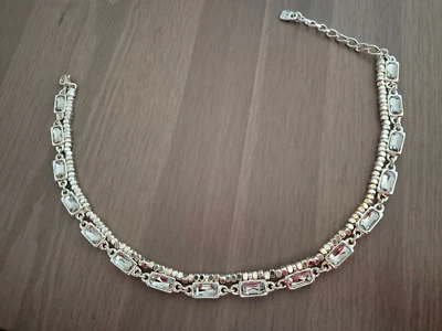 UNO de 50 Collar Chapado en Plata de Ley con Cristales Transparentes Foto 1 de 4