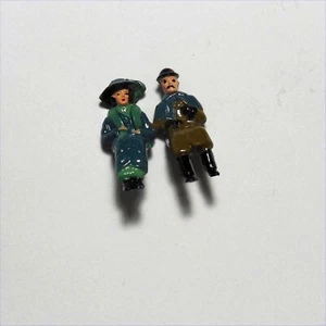 Corgi Toys 9021 1910 Daimler Rear Seat Passenger Figures - Picture 1 of 4