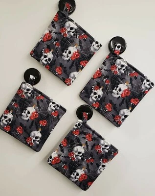 Porta macetas Skulls Webs & Roses (juego de 4) Foto 1 de 3