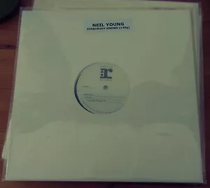 NEIL YOUNG & CRAZY HORSE Everybody Knows This Is Nowhere Vinyl LP Testpressing - Bild 1 von 1