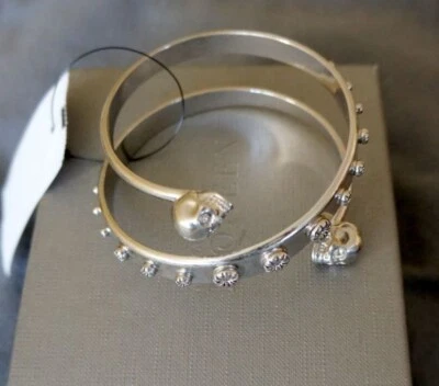 $595 Alexander McQueen Doble Pulsera Tachuelas Otón Plata NUEVO CON ETIQUETAS ¡HERMOSA! Foto 1 de 4