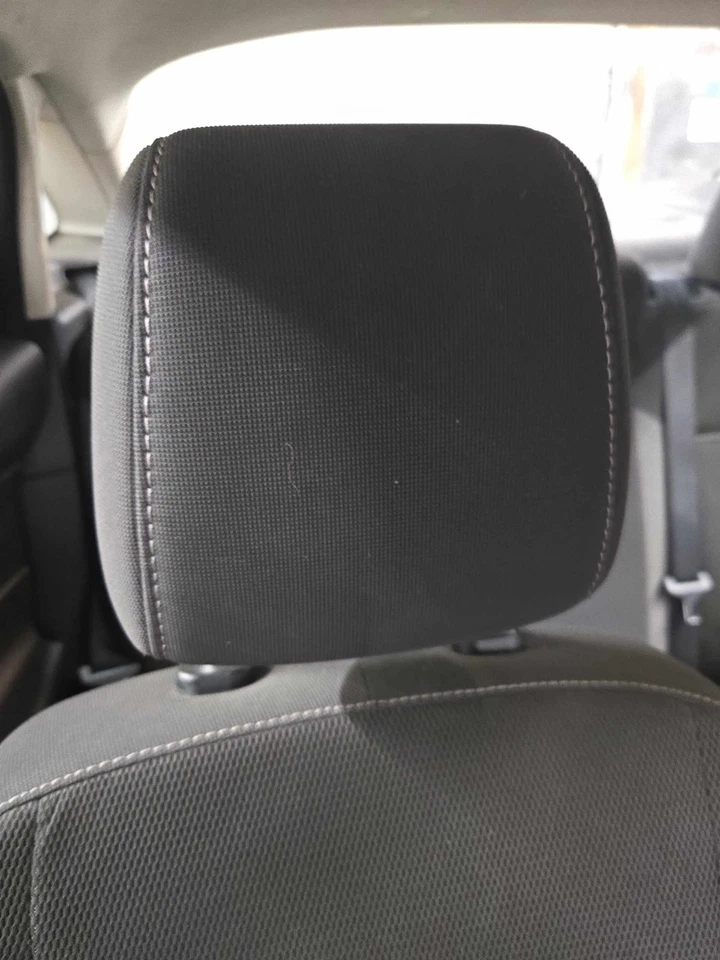 Headrest FORD FOCUS Right 12 - Image 1 of 1