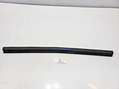 ✅ Sello de moldura de puerta lateral trasera derecha del pasajero Tesla Model S 2012-2020 OEM Foto 1 de 4