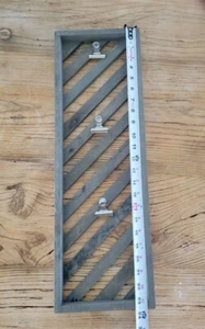Rustic Gray Wood Slat Picture Display Board Clip Wall Hanging Organizer - Picture 1 of 3