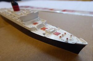 TRIANG MINIC - R.M.S. SAXONIA -  M708 WATERLINE MODELS - made in ENGLAND -1/1200