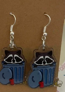 PENDIENTES COLGANTES acrílico mapache basura panda. Imagen en ambos lados - Imagen 1 de 1