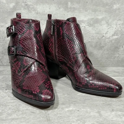 Botines Michael Michael Kors piel de serpiente baya oscura punta puntiaguda tacón para mujer 7 M Foto 1 de 4