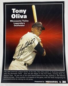 Tony Oliva Autographed 8 1/2" x 11"  Photo w/ COA Minnesota Twins HOF