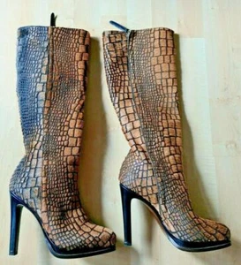 UGG Stiletto-Stiefel mit Fell knielang gefüttert Innensohle Damen US-Größe 7, Italien - Bild 1 von 8