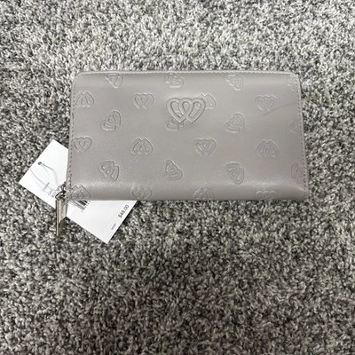 CARTERA MUJER BETSEY JOHNSON GRIS CORAZONES ENTRELAZADOS CREMALLERA ALREDEDOR NUEVA CON ETIQUETAS Foto 1 de 4