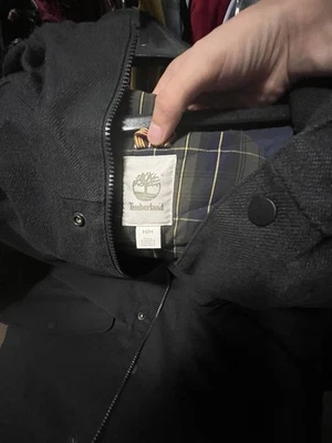 Chaqueta de invierno Timberland para hombre con capucha Hyvent Primaloft Foto 1 de 3