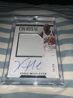 Camiseta deportiva colosal 2017-18 Panini National Treasures autógrafos Khris Middleton/99 Foto 1 de 2