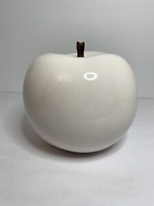 BULL & STEIN Designer Apple Sculpture by Lisa Pappon White BULL&STEIN Brazil