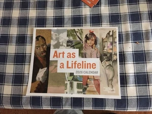 2026 HOLOCAUST FARBKALENDER "KUNST als LEBENSZEIT", (8,25" x 9,75") , Neu - Bild 1 von 1