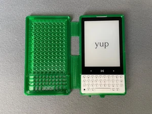 Étui à rabat pour téléphone minimal - Vert émeraude translucide (imprimé en 3D) - Photo 1 sur 9