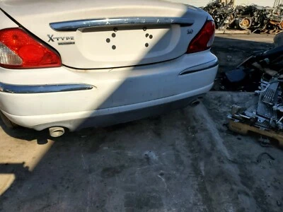 2001 2002 2003 04 2005 06 2007 2008 JAGUAR X-TYPE PARACHOQUES TRASERO COMPLETO BLANCO NEG Foto 1 de 3
