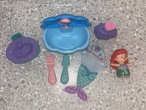 Fisher-Price Little People Disney Princesa Bañarse con Ariel Juego PARCIAL - Imagen 1 de 4