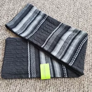 Sciarpa in maglia John Bartlett Statements - Nuova con etichetta - Nero, Grigio e Bianco - Foto 1 di 11