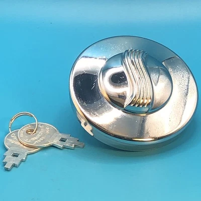 1945-58 Willys CJ Eaton Super Cast Locking with Cover Chrome Gas Cap Foto 1 de 4