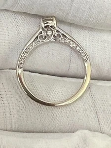 10K SOLID WHITE GOLD RING WITH CENTER ROUND NATURAL DIAMOND & ACCENTS - Picture 1 of 10