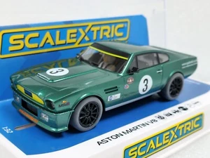 Coche Ranura Scalextric C4256 Aston Martin V8 Chris Scragg Racing 1/32 - Imagen 1 de 10
