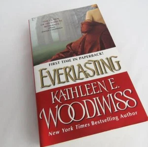 Everlasting by Kathleen E Woodiwiss New York Best Seller Paperback - Foto 1 di 7