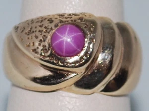 10k Yellow Gold Ring With Pink Coral In A Beautiful Design (Ring Size 6) - Picture 1 of 5