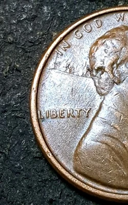 Lamination Peel Obv ~ 1971 D Lincoln Memorial Cent 1C ~ Mint Error Penny - Image 1 of 4