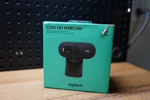 (N) Logitech C505 Webcam 720p HD Webcam with Long-Range Mic Black 960-001363 - Picture 1 of 4