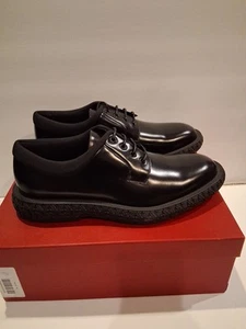 NUOVA CON SCATOLA FERRAGAMO MARK PELLE NERA LOGO GANCINI SUOLA PLATFORM DERBY OXFORDS 12 M - Foto 1 di 5