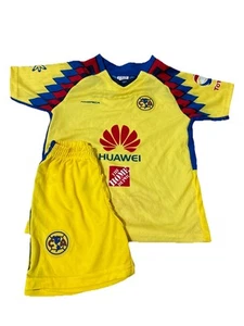Club America Jugend 2018 Heim Fußball Set Größe 4T KINDER 2-teilig Trikot & Shorts A7 - Bild 1 von 3