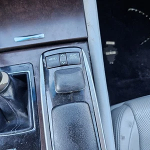 Controlador de radio Lexus GS350 2013 (consola MTD) - Imagen 1 de 12