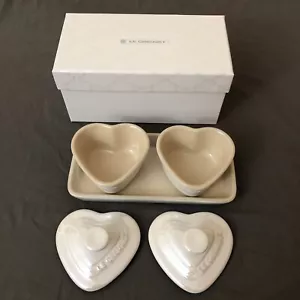 NEW Le Creuset Petite Ramekin Set of 2 Heart shaped Pearlized White with Tray - Picture 1 of 15