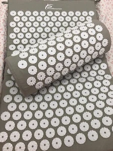 Acupressure Mat & Pillow Set Back/Neck Pain Relief and Muscle Relaxation Large - Picture 1 of 9