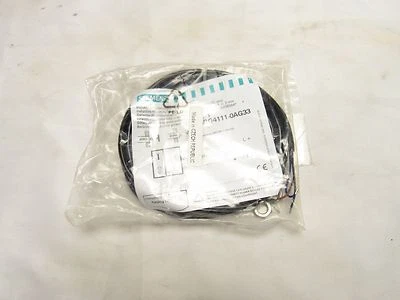 SIEMENS 3RG4111-0AG33 INDUCTIVE PROXIMITY SWITCH 15-34VDC ***NIB*** - Image 1 of 4