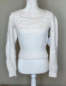 Astr The label NWT $59 Women’s Fuzzy Crop sweater Size S Ivory A3 - Picture 1 of 8