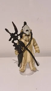 STAR WARS KENNER VINTAGE 1983 LOOSE COMPLETE EWOK LOGRAY MEDICINE MAN FIGURE - Picture 1 of 3