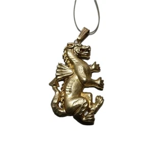 10K Gold 3D Strukturierter Fliegender Drache Charm 1,5 breit x 2,5 Zoll M29 - Bild 1 von 4