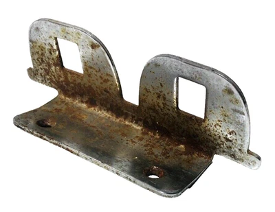 1965-1966 Chevrolet Corvette C2 Seatbelt Buckle Console Bracket OEM 3897385 - Изображение 1 из 4