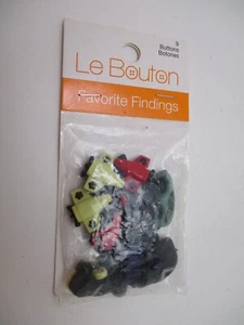 Le Bouton Favorite Findings Planes, Trains & Autos Shank buttons 9pcs Cars - Picture 1 of 6