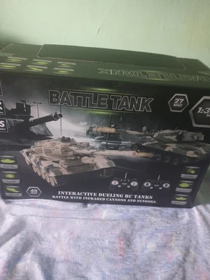 RC Battle Tanks - Image 1 of 4