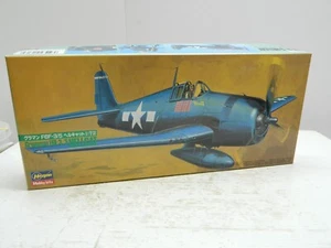 Hasegawa 1:72 Grumman F6F-3/5 Hellcat US Navy Carrier Fighter + Brass Kit 617 - Picture 1 of 9