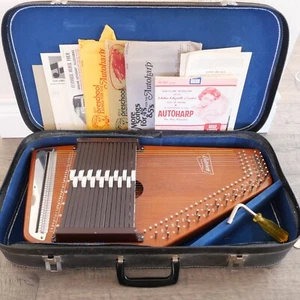 Vtg. Oscar Schmidt Autoharp with Case, Music, Tuning Wrench VERY NICE !!! - Picture 1 of 7